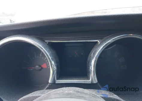 2007 Ford Mustang V6 Deluxe/V6 Premium z USA, uszkodzony, nr VIN 1ZVHT80N375239234